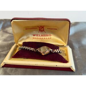 Vintage Welsbro Swiss Shockproof Ladies Watch w Original Box RUNS